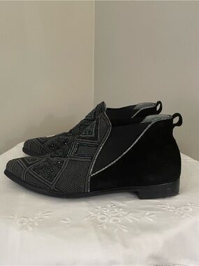 Meher Kakalia Beaded Black Suede Ankle Boots Sz 38 7-7.5 Anthropologie